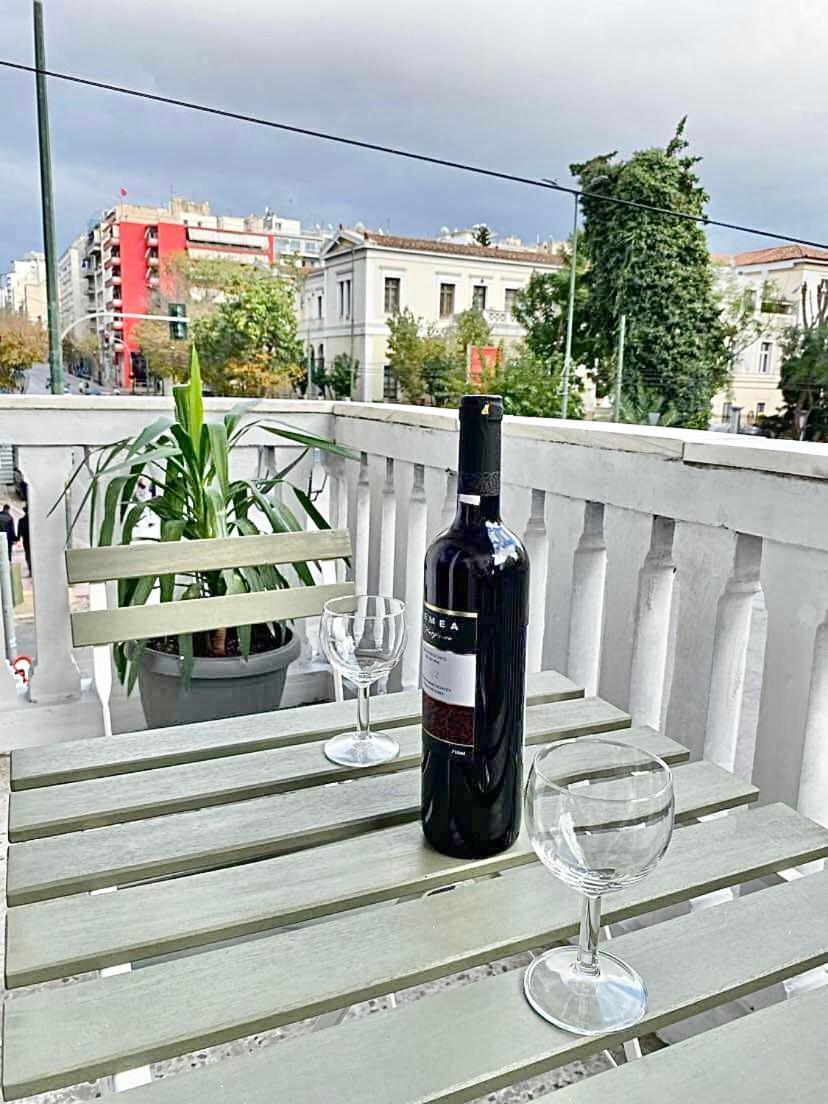 Comfortable Apartment In The City Center Atenas Exterior foto